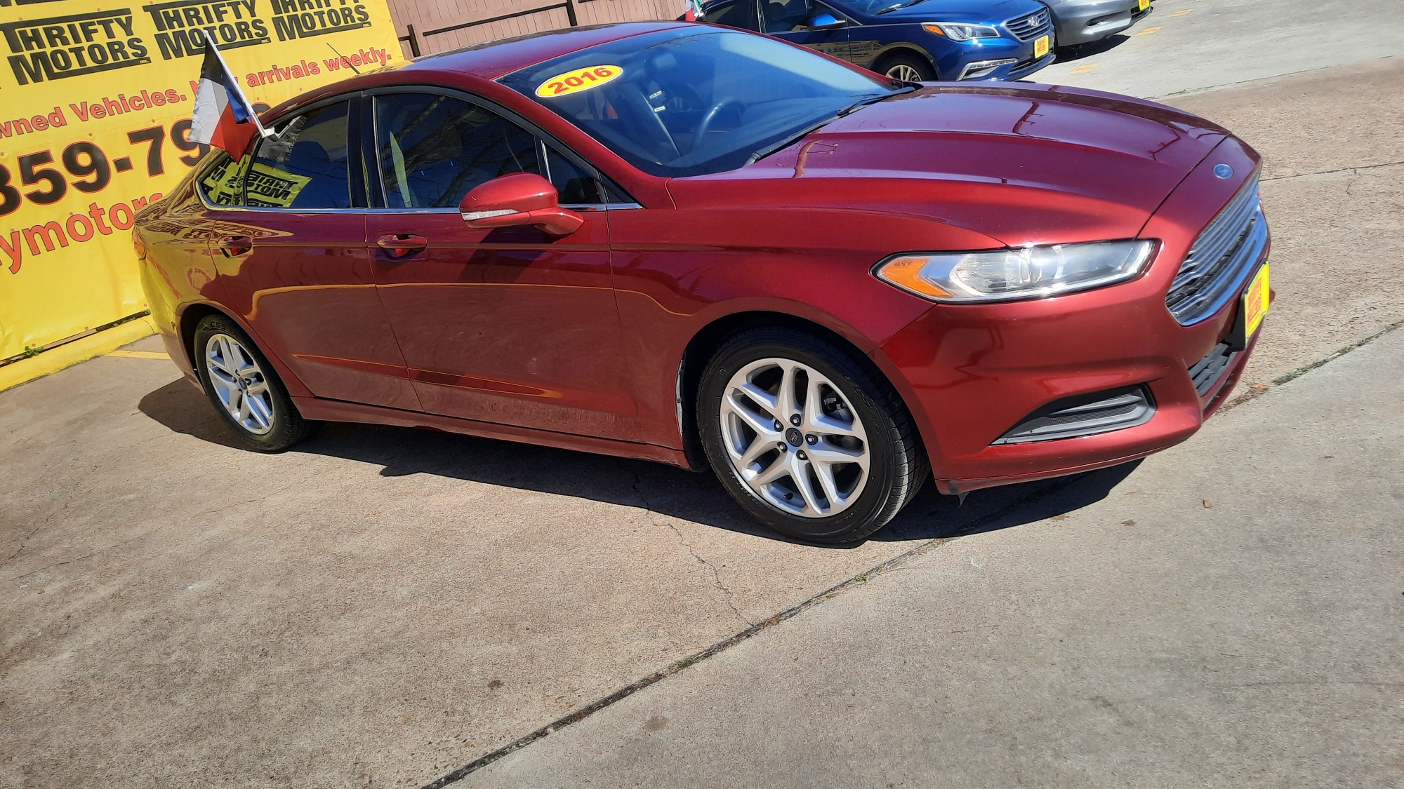 photo of 2016 Ford Fusion SE